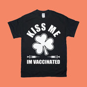 Kiss Me Im Vaccinated T-Shirts,Pro Vaccine,Pro Science, Retro, Funny Vaccine Vaccination Shirt, Hug Me I Am Vaccinated, Vaccine Awareness, Funny Vaccine Tee, Vaccination Shirt, Vaccine Awareness, Vaccine TShirt - plusminusco.com